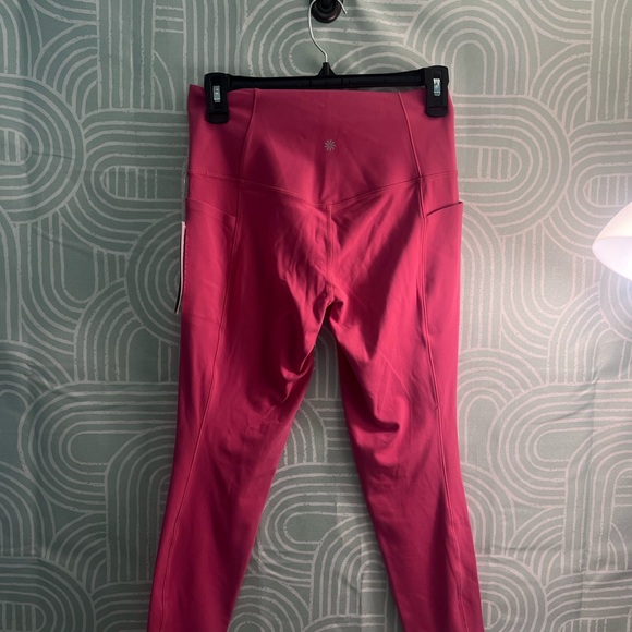 Athleta Salutation Stash Pocket II 7/8 Leggings | Pink | Medium | NWT - Picture 6 of 7